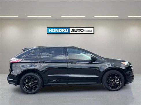 Used 2022 Ford Edge SE w/ Black Appearance Package image 6