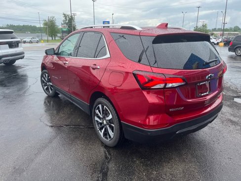 Used 2022 Chevrolet Equinox Premier image 3