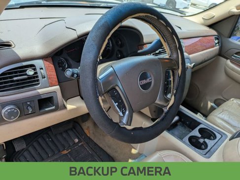 Used 2007 GMC Yukon SLT w/ SLT Preferred Equipment Group image 7