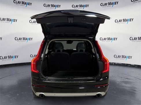 Used 2018 Volvo XC90 T5 Momentum w/ Convenience Package image 16