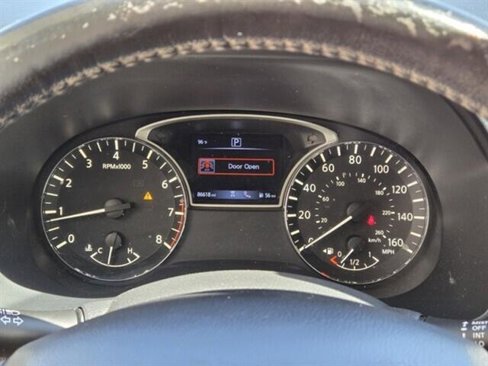 Used 2020 Nissan Pathfinder SL image 25