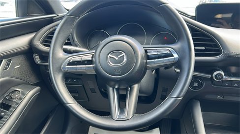 Used 2020 MAZDA MAZDA3 Hatchback w/ Premium Package image 16