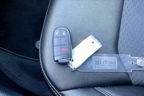 Used 2024 Jeep Compass Latitude image 36