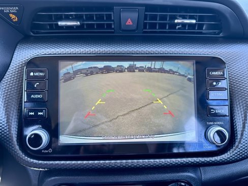 Used 2021 Nissan Kicks SV image 23