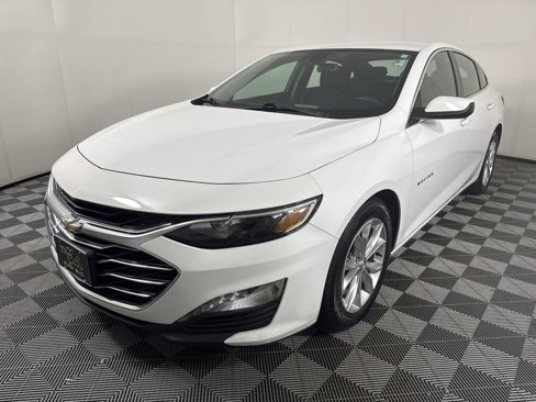 Used 2023 Chevrolet Malibu LT image 3
