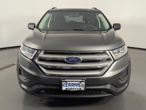 Used 2018 Ford Edge SE image 3
