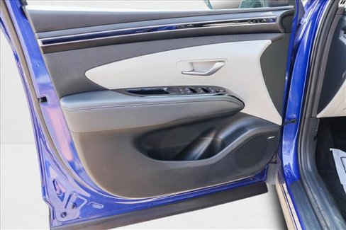 Used 2022 Hyundai Tucson Limited image 12