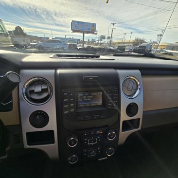 Used 2013 Ford F150 XLT w/ XLT Chrome Pkg image 16