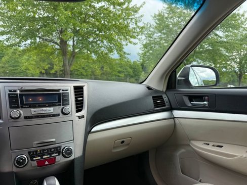Used 2012 Subaru Legacy 2.5i Premium image 10