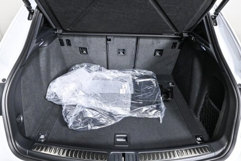 Certified 2025 Porsche Macan image 32