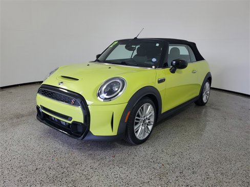 Used 2022 MINI Cooper S image 2