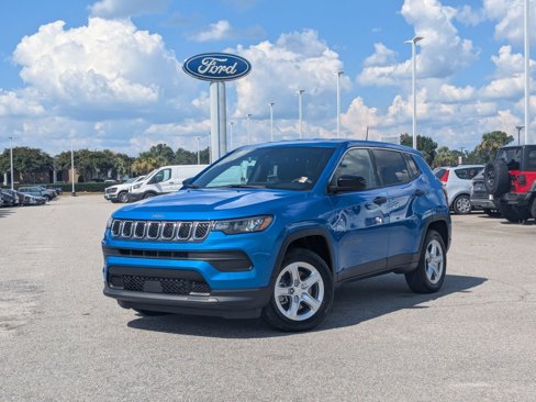 Used 2024 Jeep Compass Sport image 1