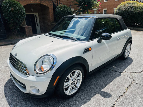 Used 2013 MINI Cooper Convertible image 17