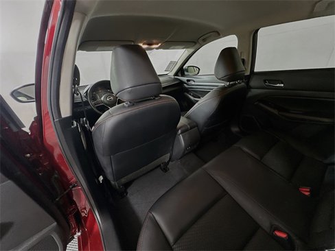 Used 2024 Nissan Altima 2.5 SR image 21