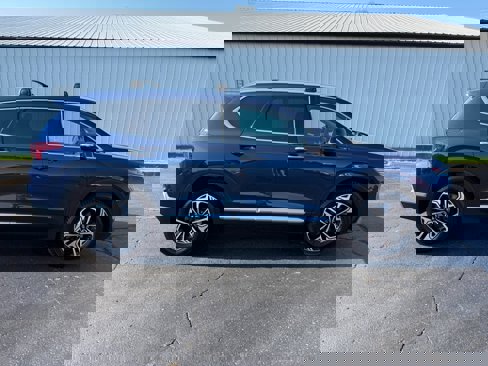 Used 2020 Hyundai Santa Fe SEL image 2