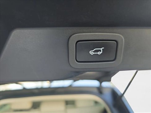 Used 2016 Land Rover Range Rover Sport HSE image 13