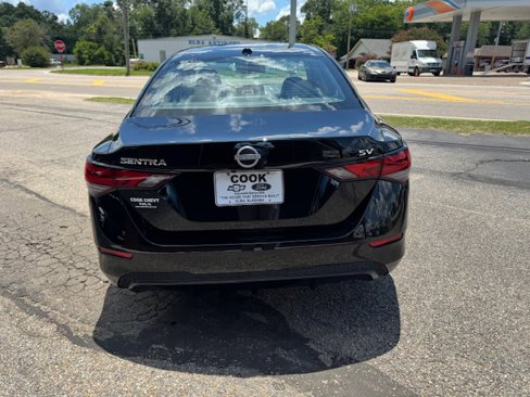 Used 2024 Nissan Sentra SV image 7
