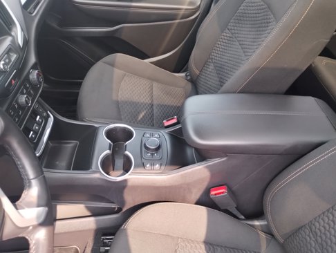 Used 2021 GMC Terrain SLE w/ Driver Convenience Package image 13