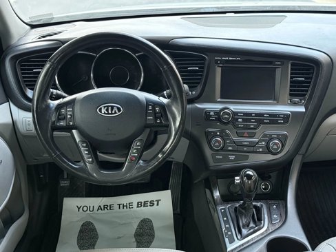 Used 2012 Kia Optima EX w/ Premium Pkg image 35