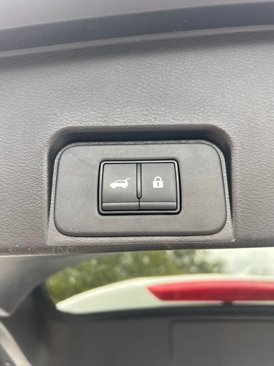 Used 2024 Nissan Rogue SV w/ SV Premium Package image 21