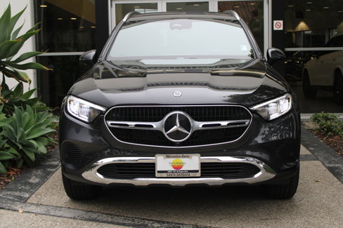 Certified 2025 Mercedes-Benz GLC 300 image 2