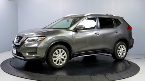 Used 2017 Nissan Rogue S w/ S Appearance Package image 3