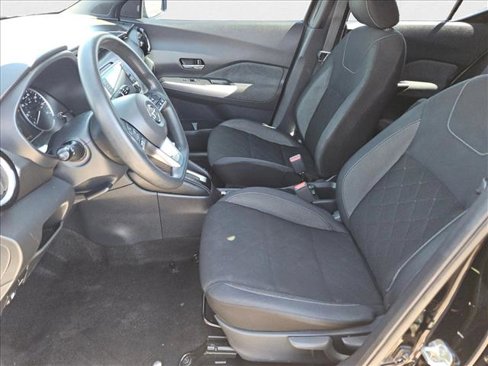 Used 2020 Nissan Kicks SV image 15