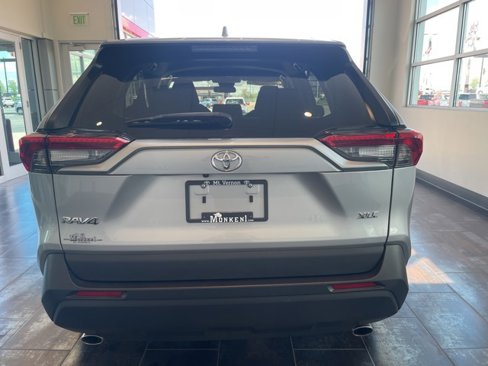 Used 2024 Toyota RAV4 XLE image 5