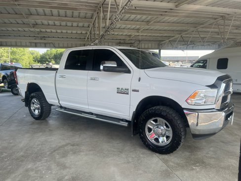 Used 2014 RAM 2500 SLT image 2