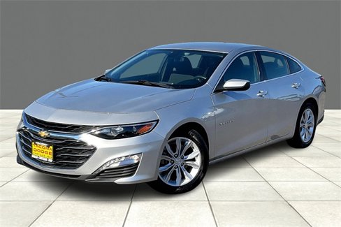 Used 2022 Chevrolet Malibu LT image 2