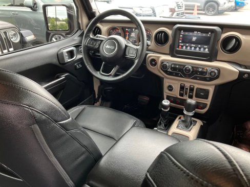 Used 2019 Jeep Wrangler Unlimited Sport S image 32