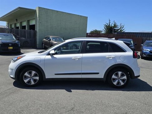 Used 2019 Kia Niro LX image 24