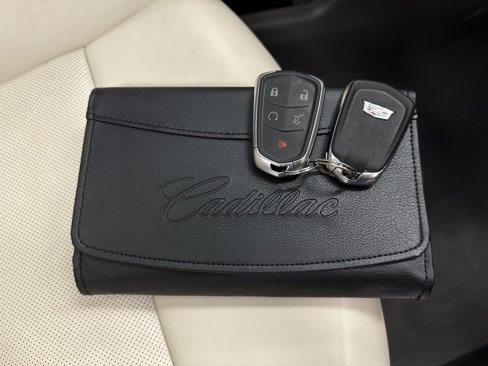 Used 2023 Cadillac XT6 Premium Luxury image 46