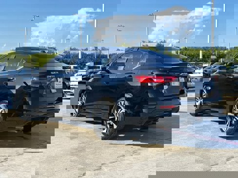 Used 2022 Nissan Sentra SV image 5