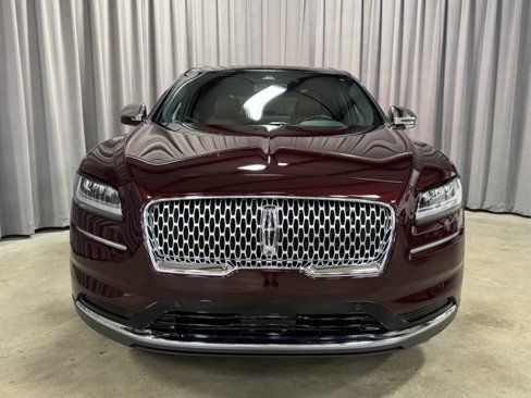 Used 2022 Lincoln Nautilus Reserve image 2