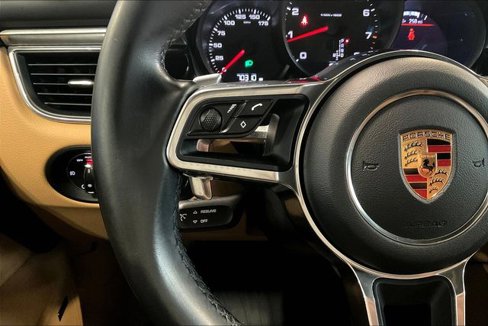 Used 2018 Porsche Macan image 18