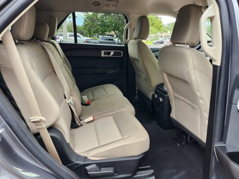 Used 2021 Ford Explorer 2WD image 15