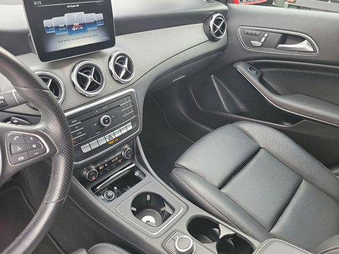 Used 2020 Mercedes-Benz GLA 250 image 11
