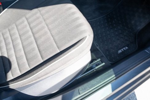 Certified 2023 Volkswagen Jetta Sport image 41