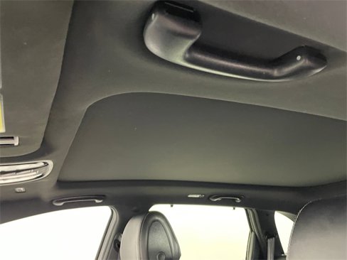 Used 2016 Kia Sorento SX w/ SXL Technology Package image 16