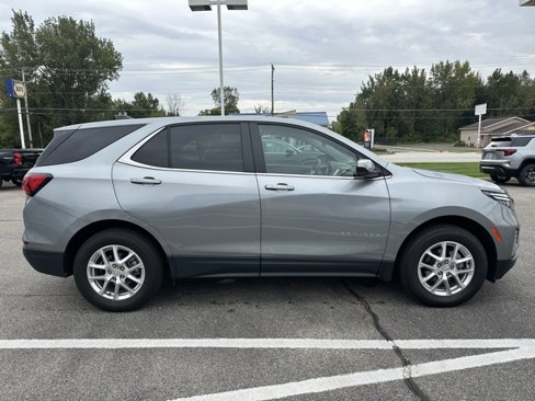 Used 2023 Chevrolet Equinox LT image 5