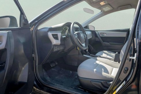 Used 2014 Toyota Corolla LE image 12