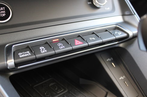 Certified 2025 Audi Q3 2.0T Premium w/ Convenience Package image 26