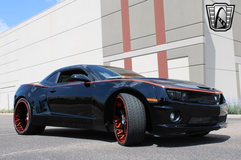 Used 2010 Chevrolet Camaro SS w/ Interior Accent Trim Package image 8