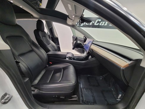 Used 2020 Tesla Model 3 Long Range image 2