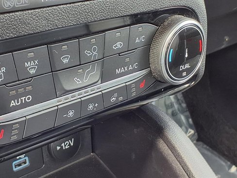 Used 2022 Ford Escape SEL image 5