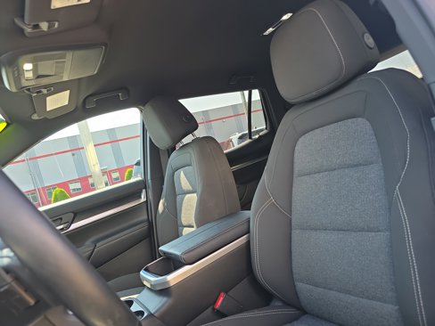Used 2025 GMC Terrain Elevation image 12