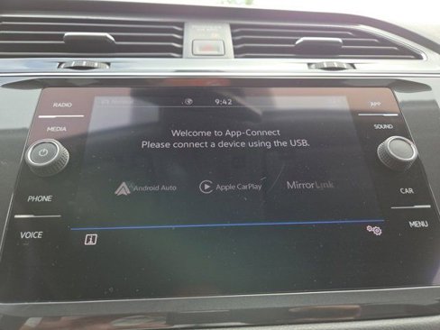 Used 2022 Volkswagen Tiguan SE image 14