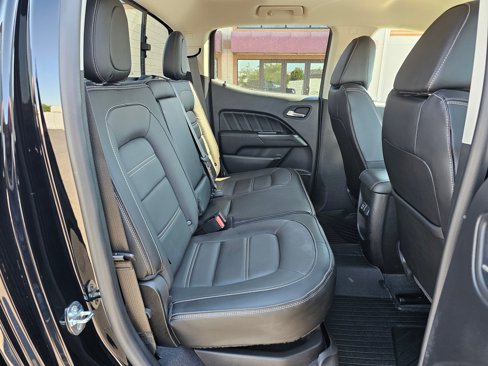 Used 2022 GMC Canyon Denali image 13