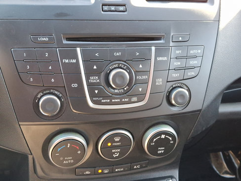 Used 2015 MAZDA MAZDA5 Sport image 17